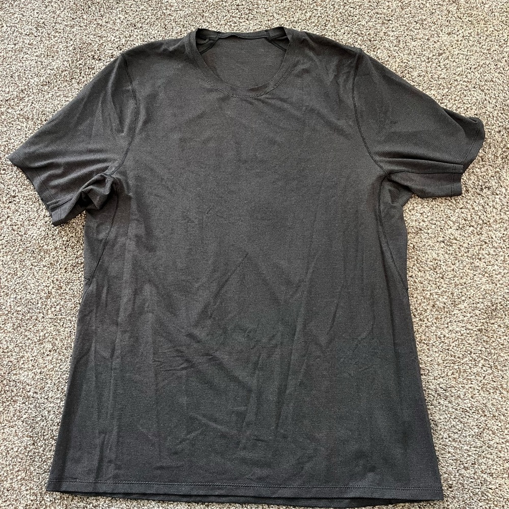 Men’s Lululemon Shirt